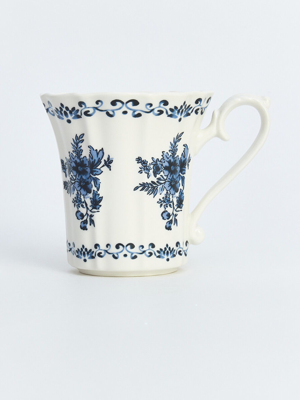 Гүлді Өрнекті Фарфор Кружка 250 Ml-3