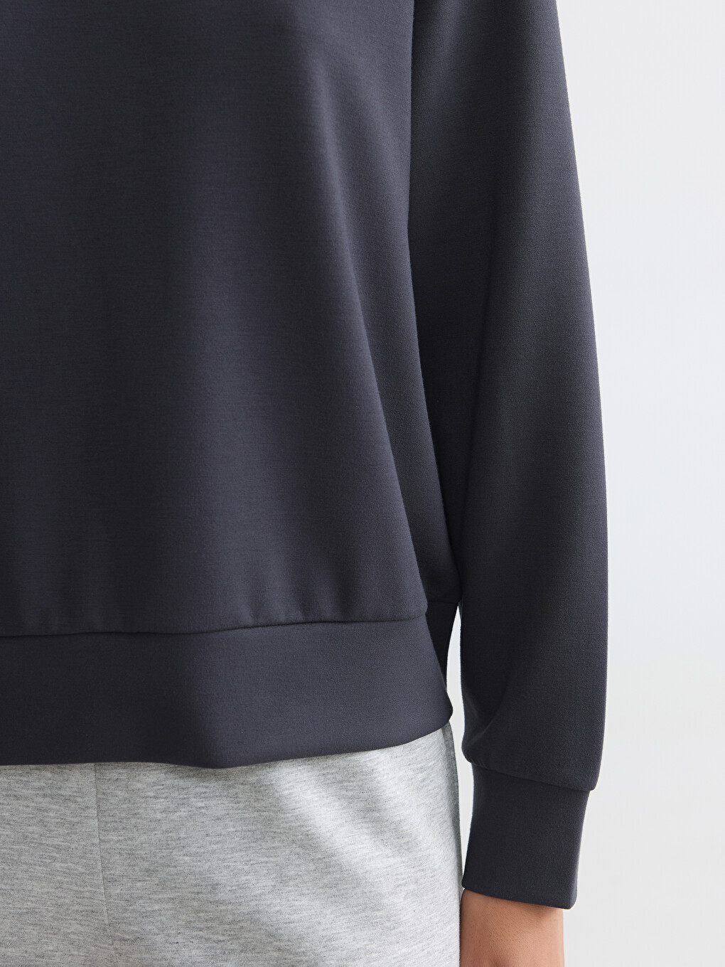 Soft Touch Oversize Women's Sweatshirt-2