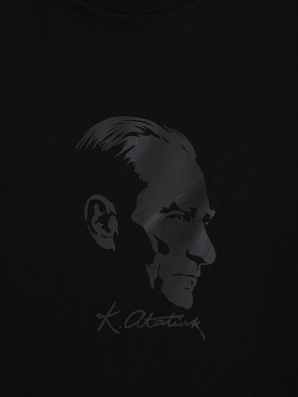 Siyah Bisiklet Yaka Atatürk Baskılı Penye Erkek Tişört-2