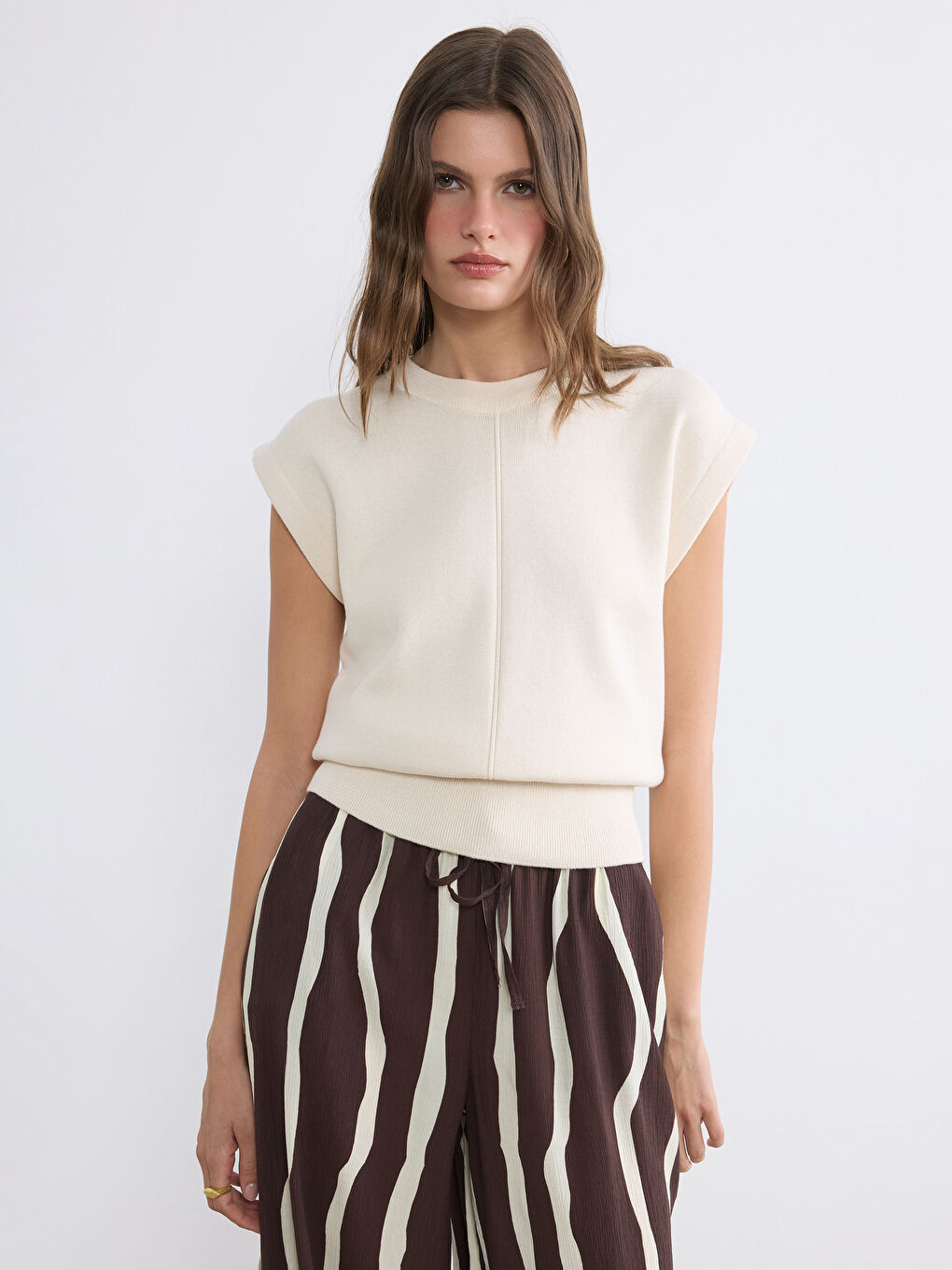 Ekru Bisiklet Yaka Kadın Triko Süveter