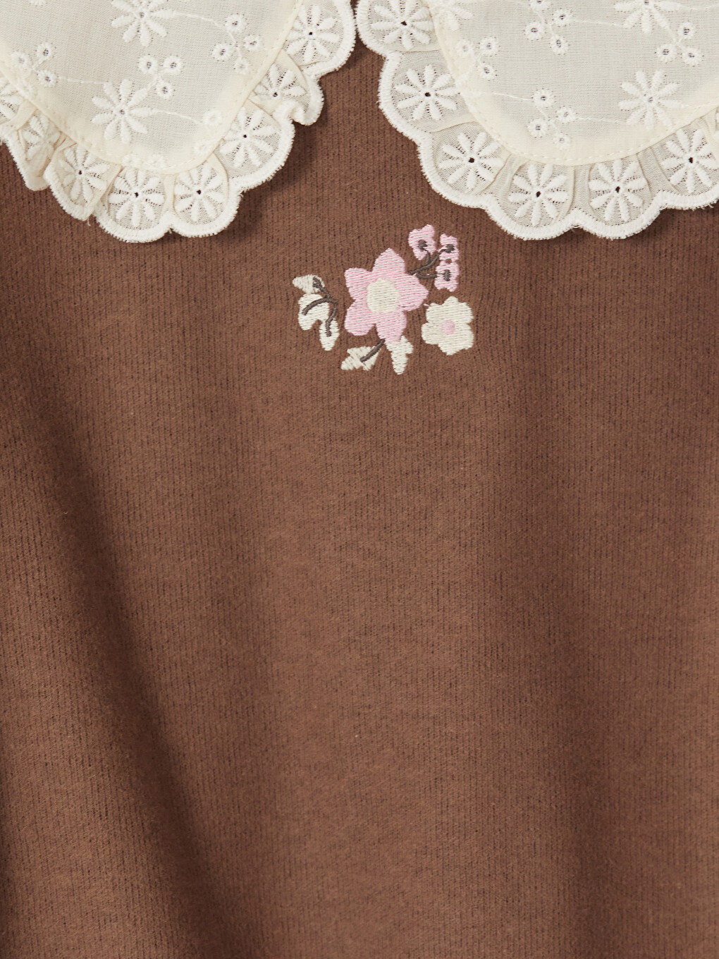 Kahverengi Bebe Yaka Nakışlı Kız Bebek Sweatshirt-1