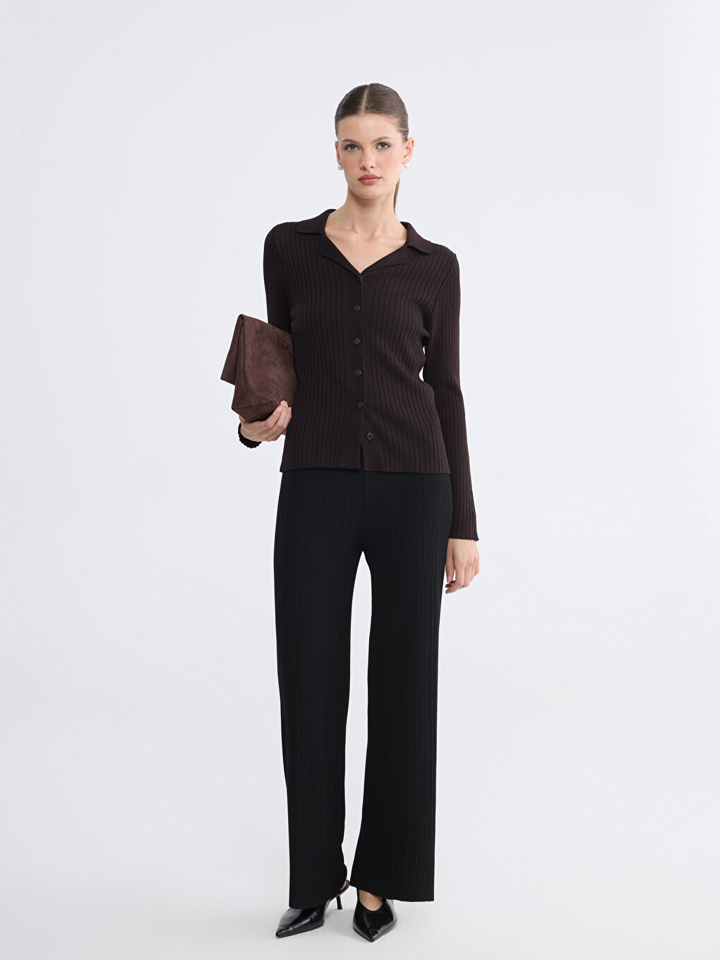 Kahverengi Polo Yaka Kadın Triko Hırka-1