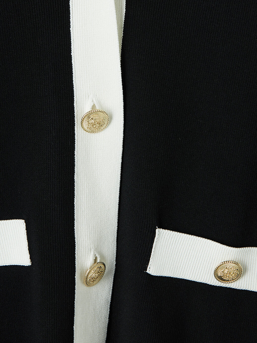 Siyah V Yaka Kadın Triko Hırka-6