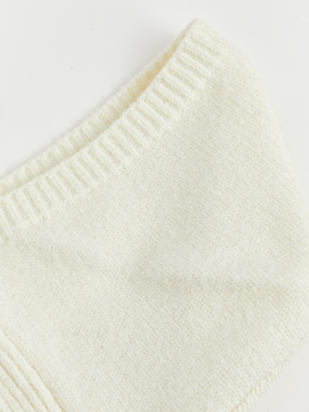 Woman Ecru Beanie-1