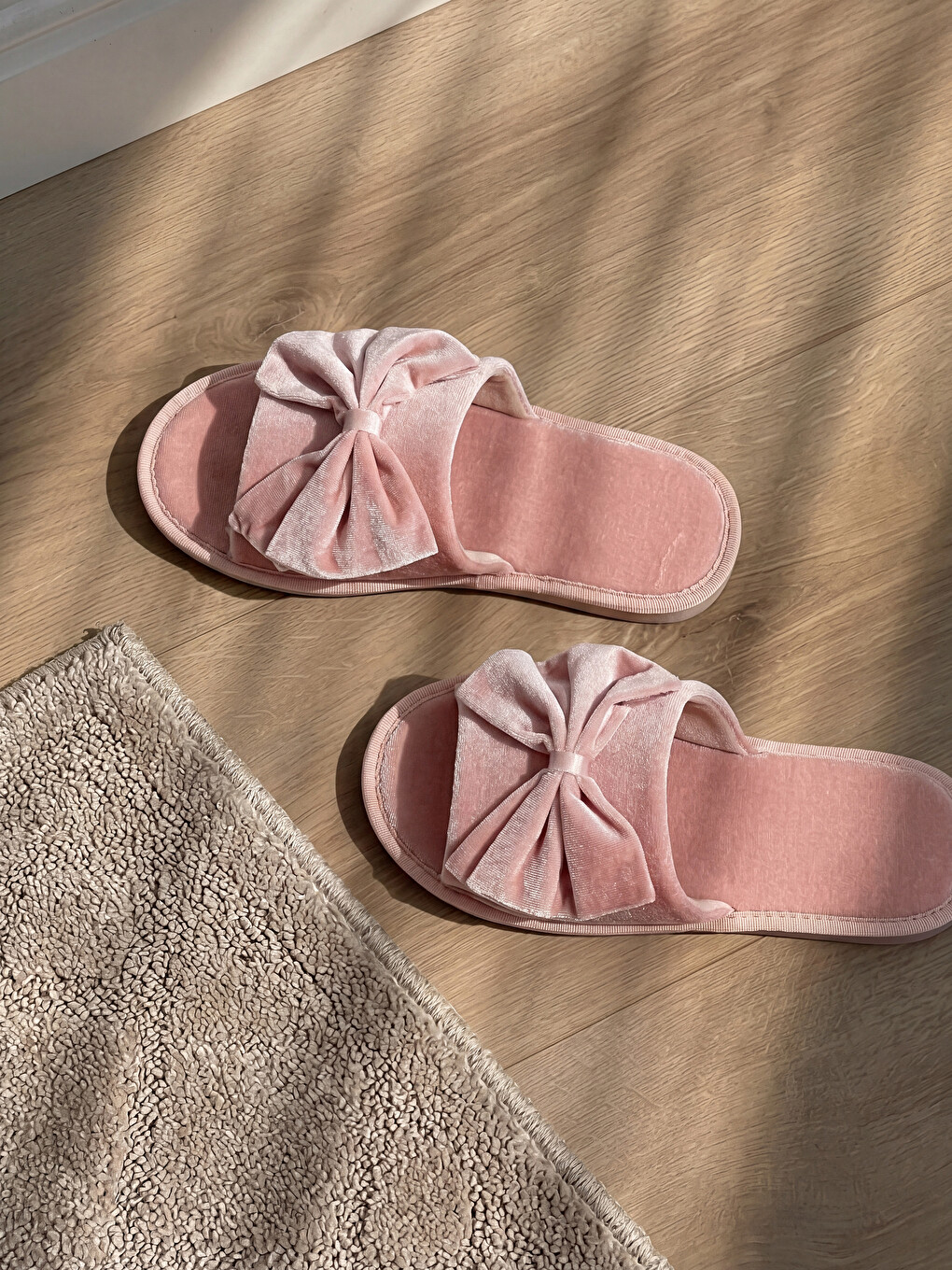 Bow Women's Home Slipper