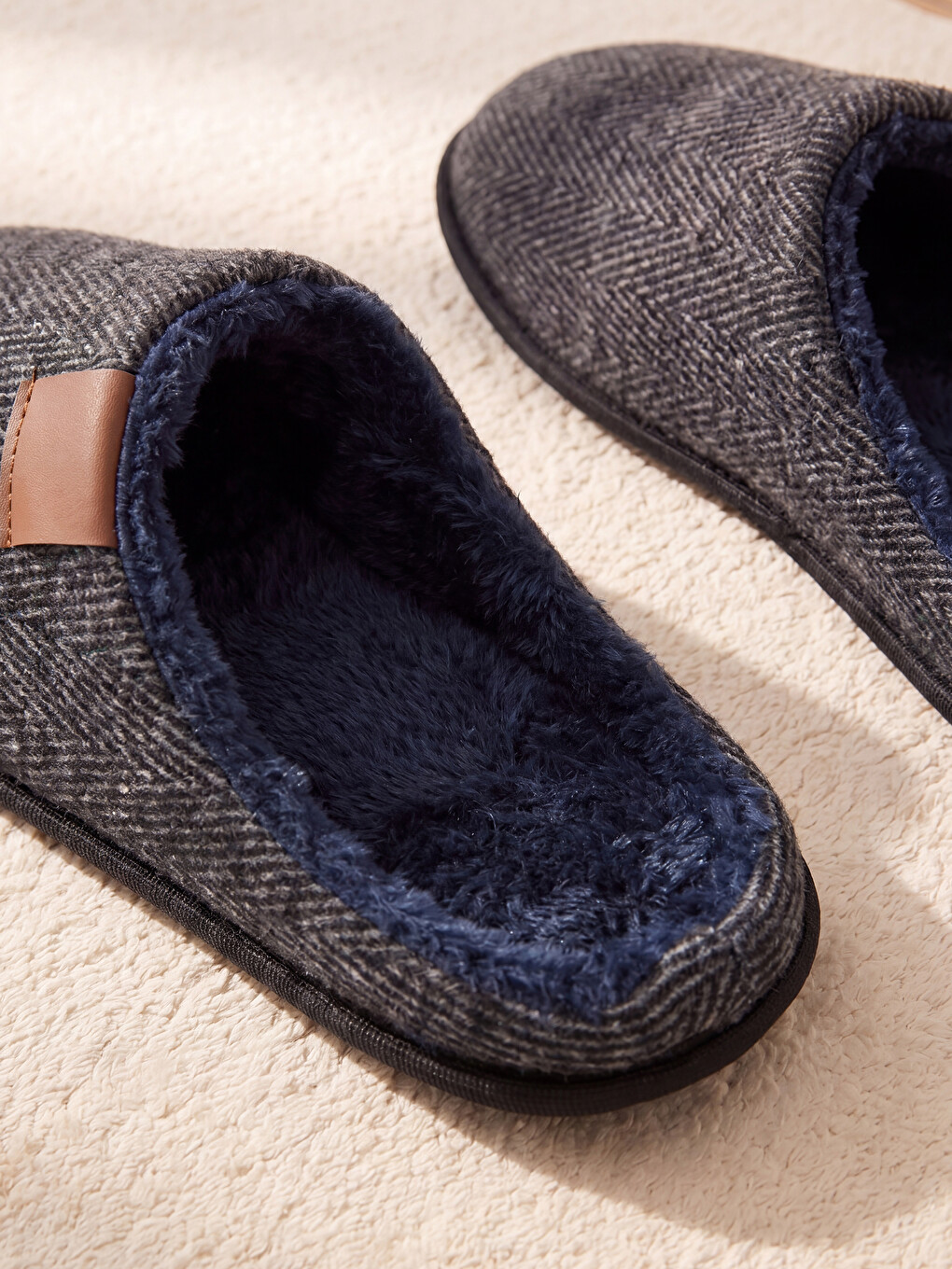 Comfortable Soled Men's Men's Home Slipper-1