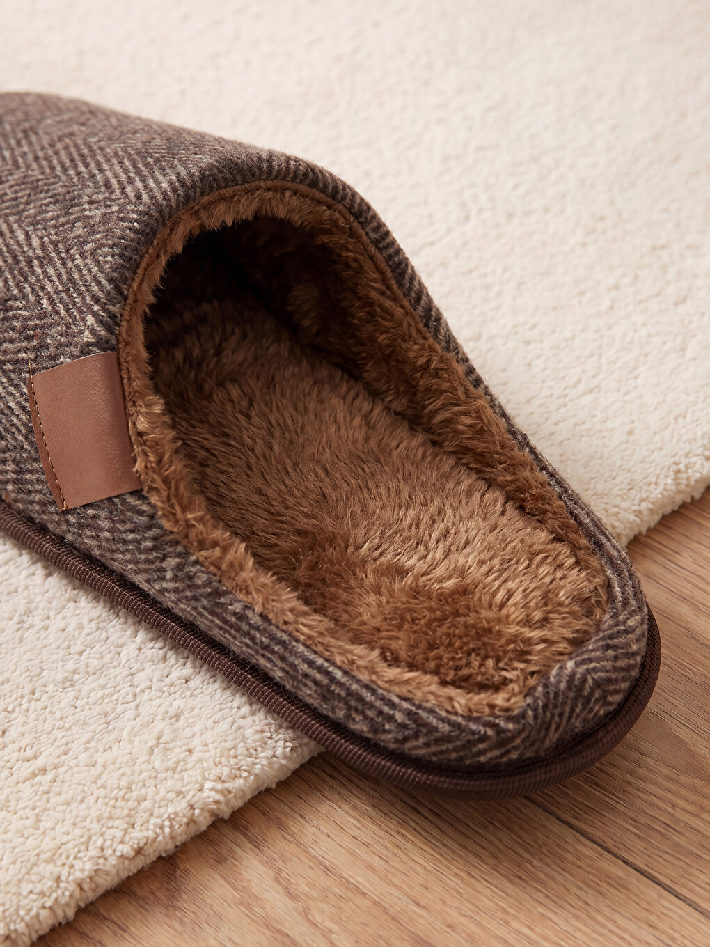 Comfortable Soled Men's Men's Home Slipper-1
