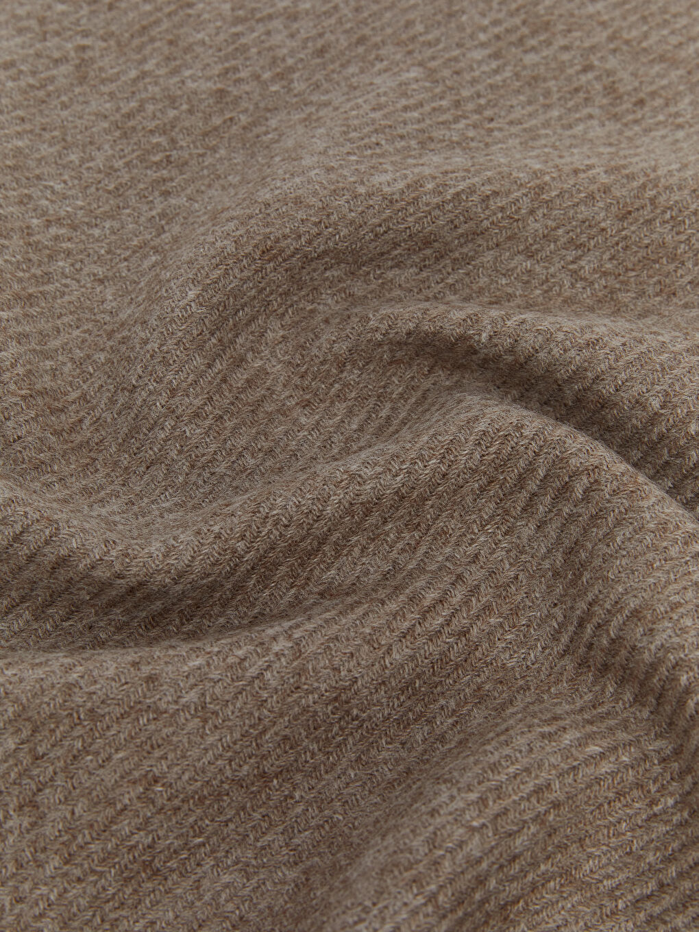 Kahverengi Püsküllü Kız Çocuk Atkı-2