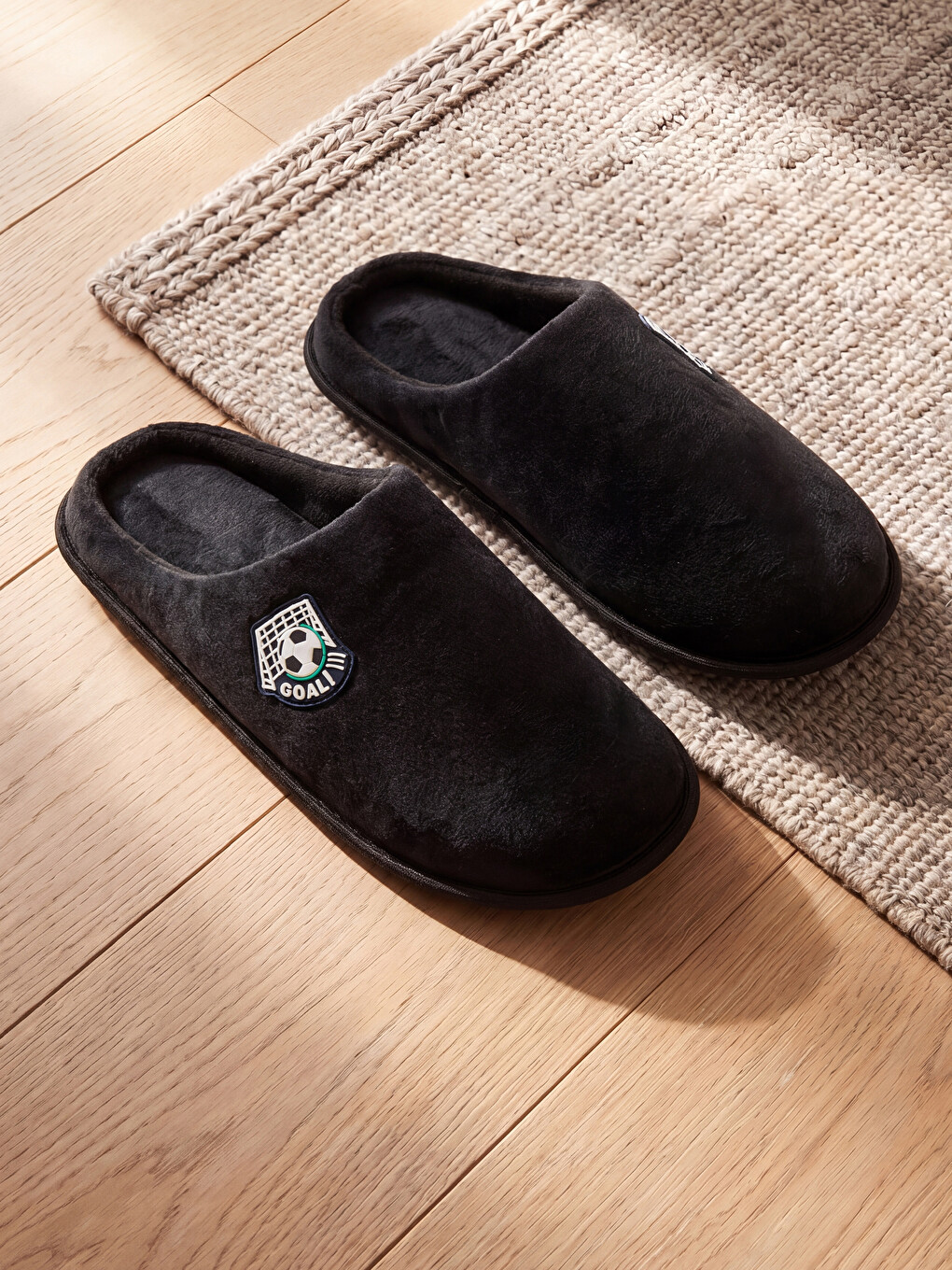 Embroidery Detailed Men's Home Slipper