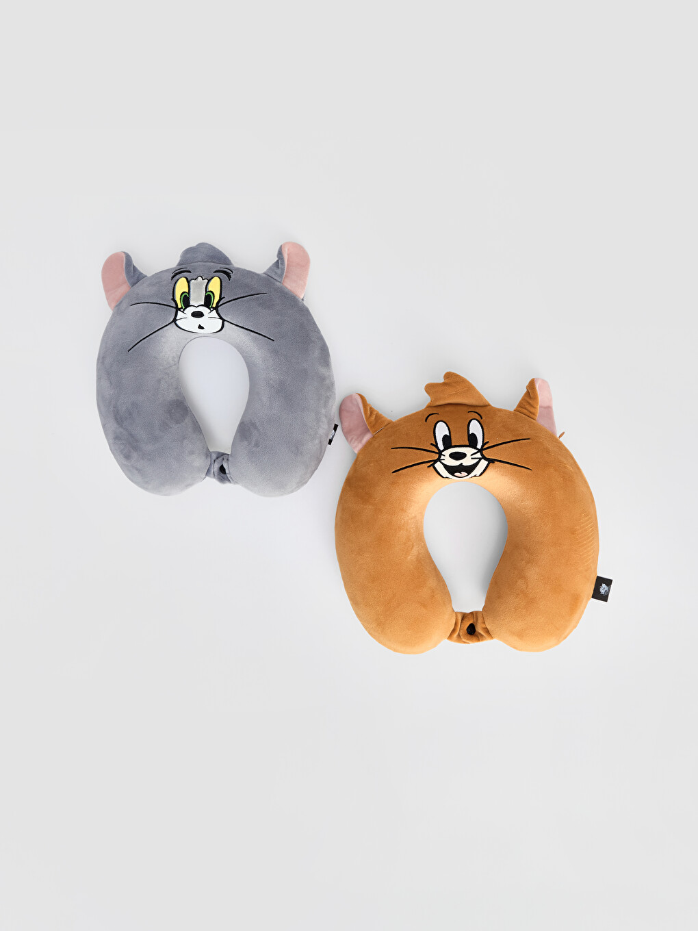 Вышитая Подушка Для Шеи Tom And Jerry