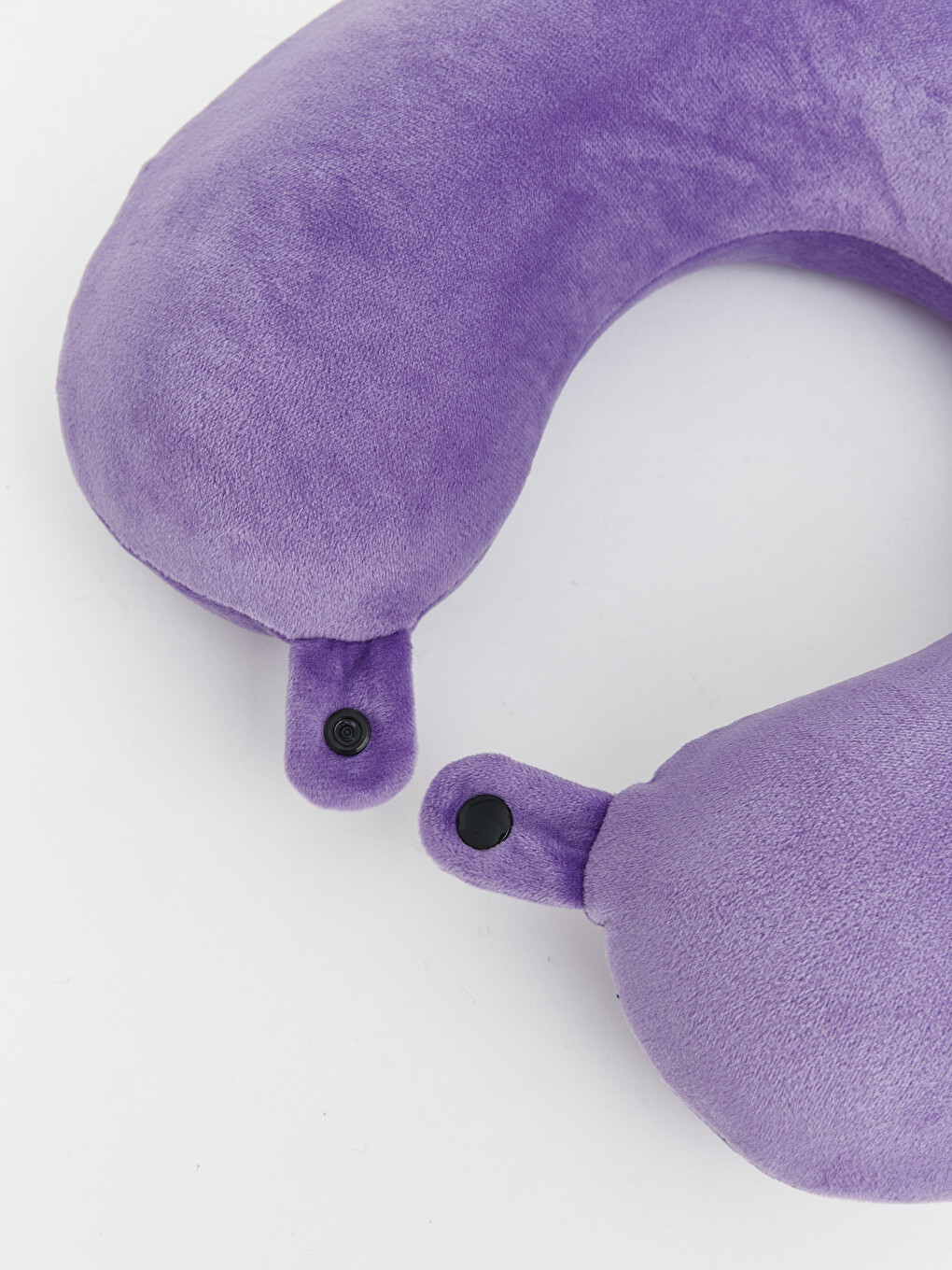 Snap Closure Neck Pillow-2
