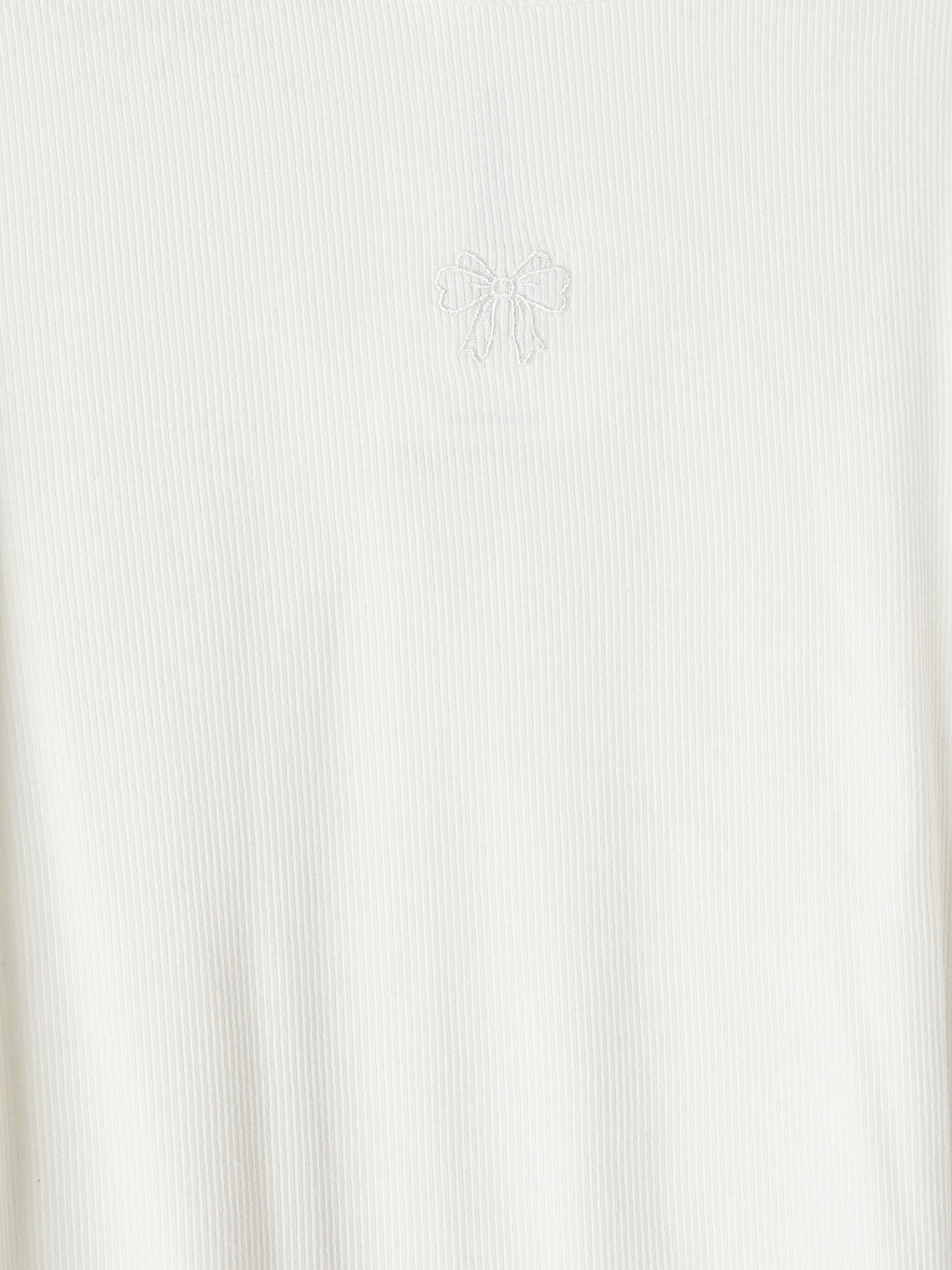 Crew Neck Embroidered Girls' T-shirt-1