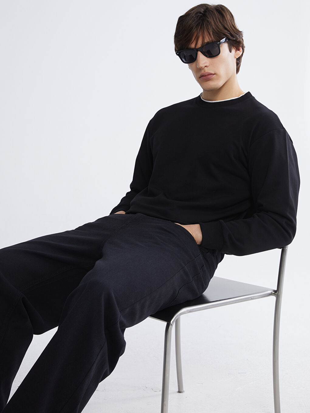 Siyah Bisiklet Yaka Erkek Sweatshirt