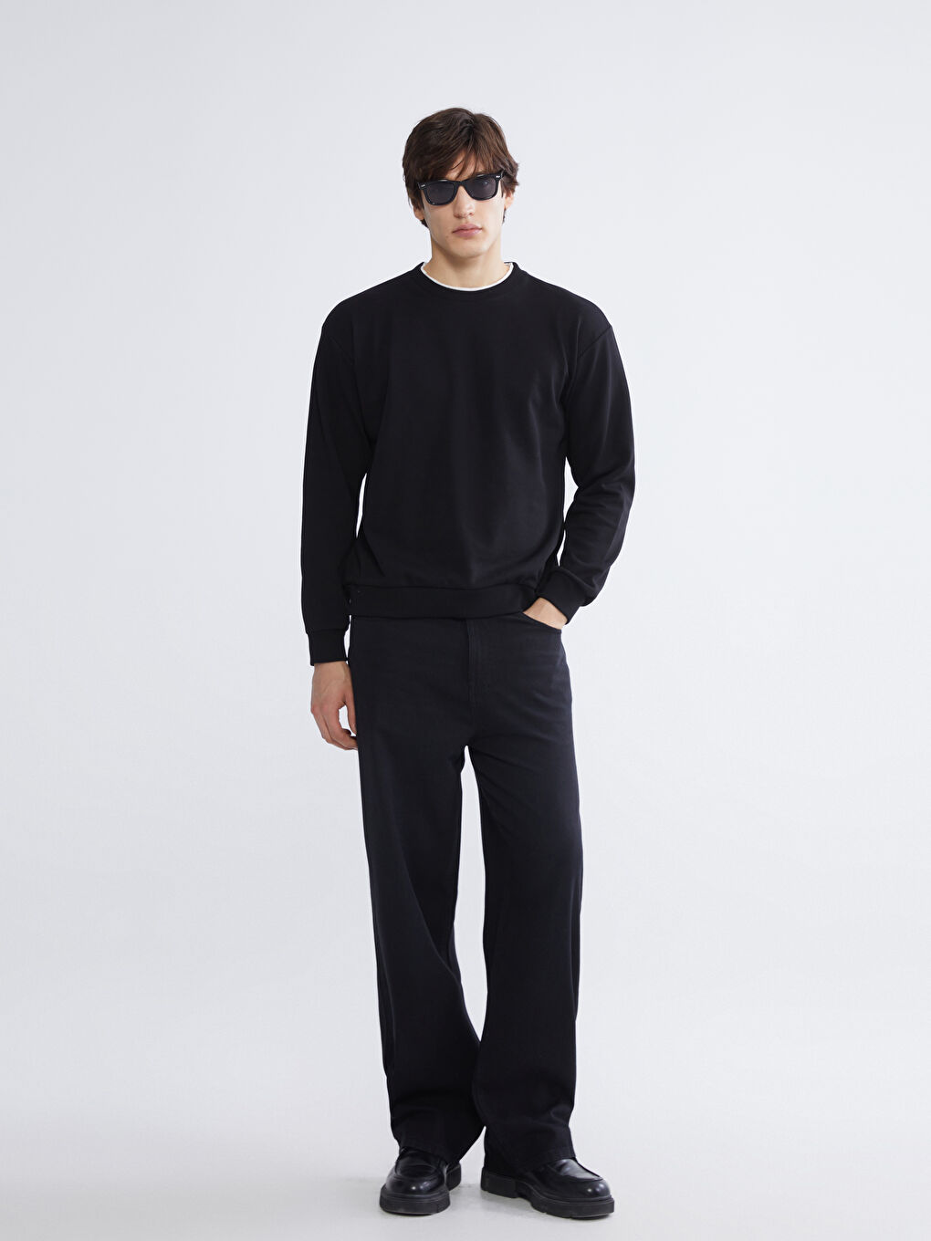 Siyah Bisiklet Yaka Erkek Sweatshirt-1