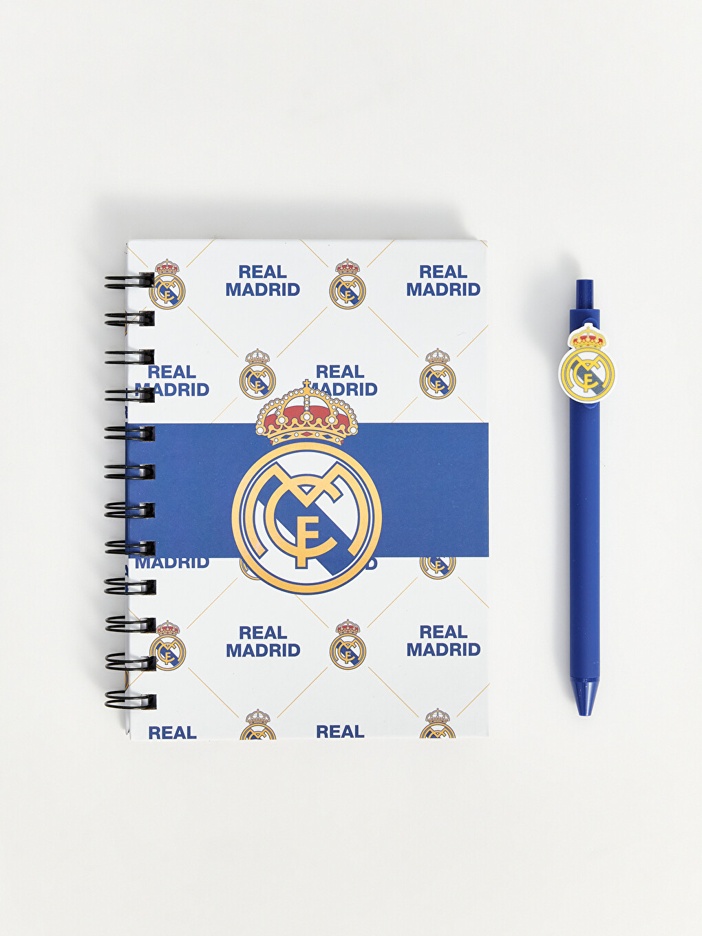 Real Madrid Printed Notebook And Pen Set-1