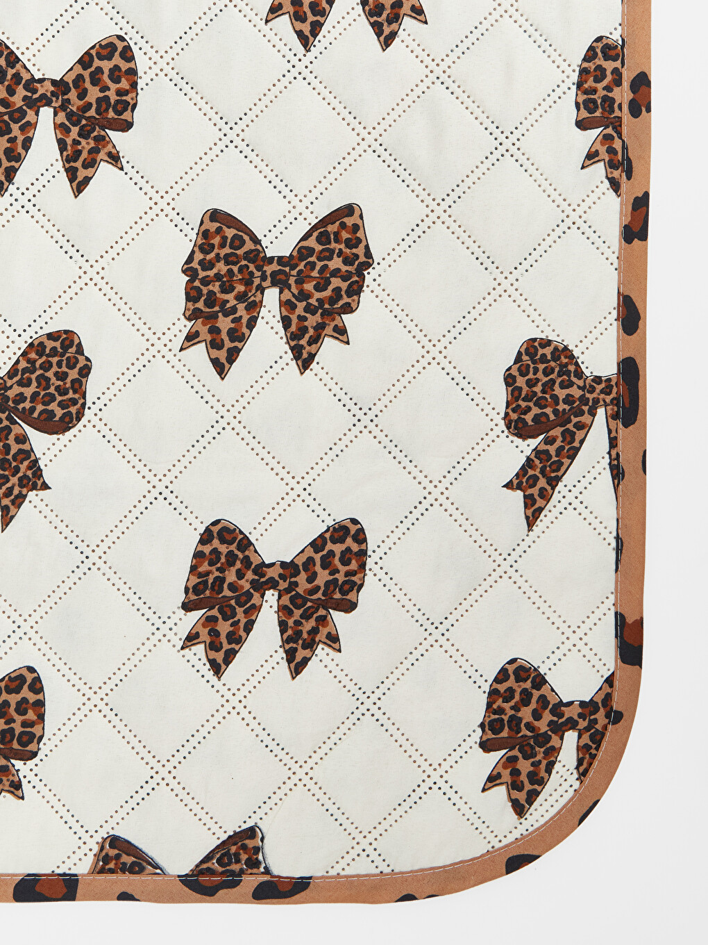 Bow Patterned Double Bedspread-4