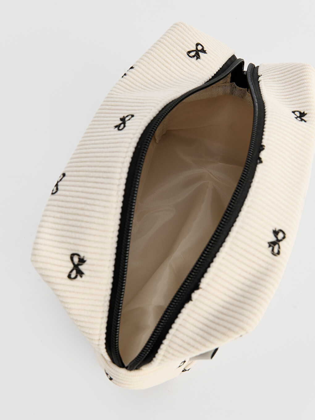 Bow Figured Makeup Bag-4