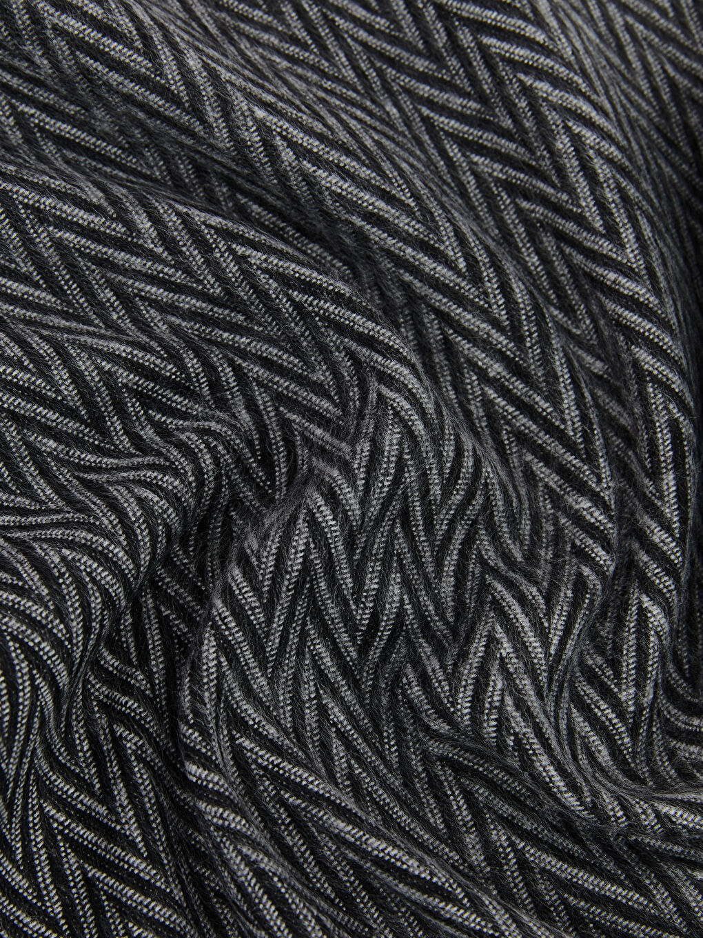 Antrasit Püskül Detaylı Desenli Erkek Atkı-2