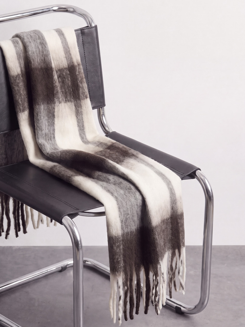  Plaid Patterned Women's Scarf
