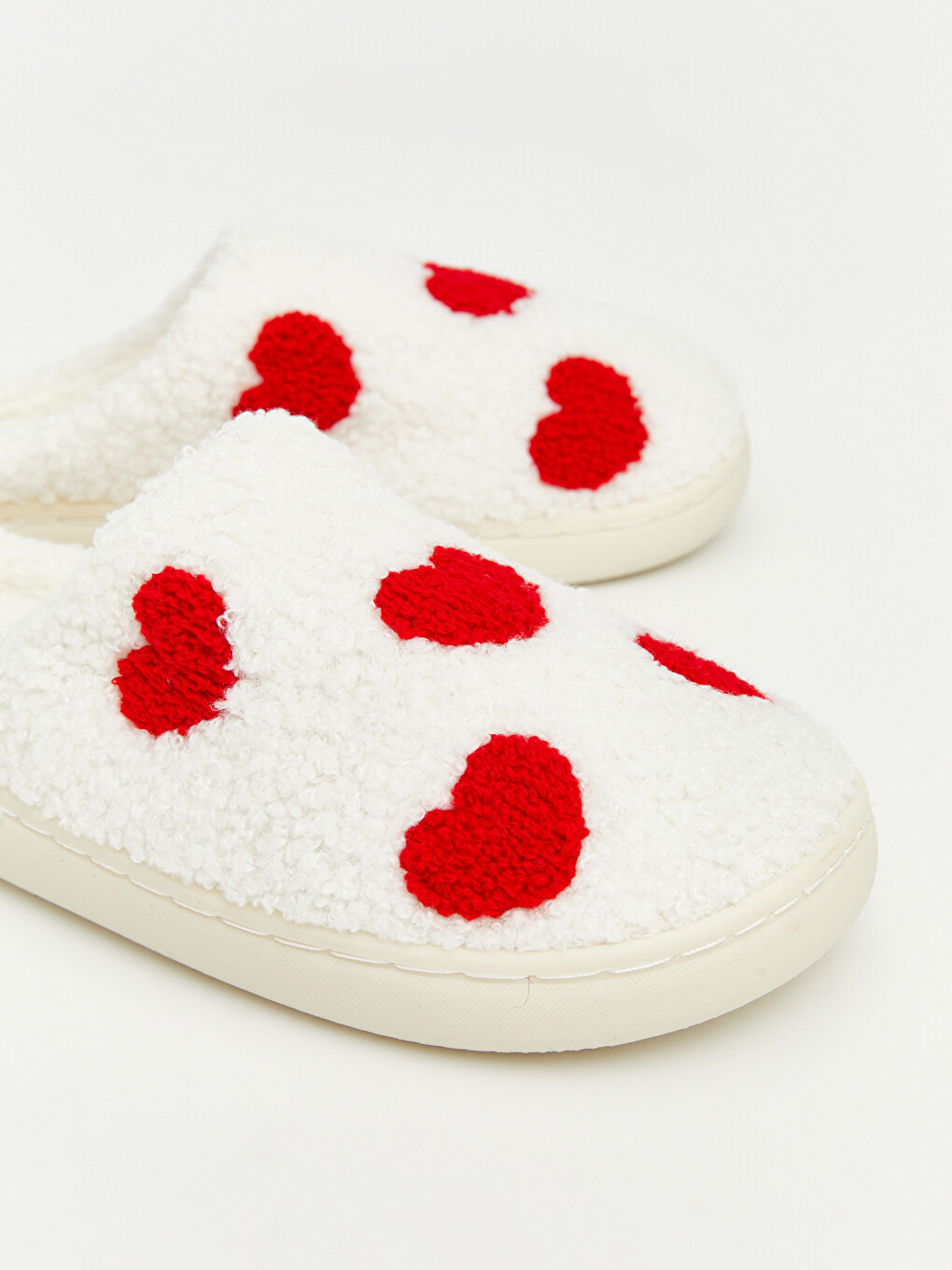 Heart Embroidered Plush Women's Home Slipper-4