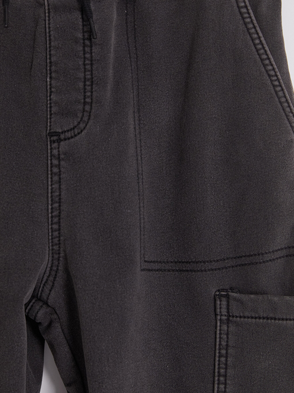 Loose Fit Cargo Pocket Boys' Jeans-2