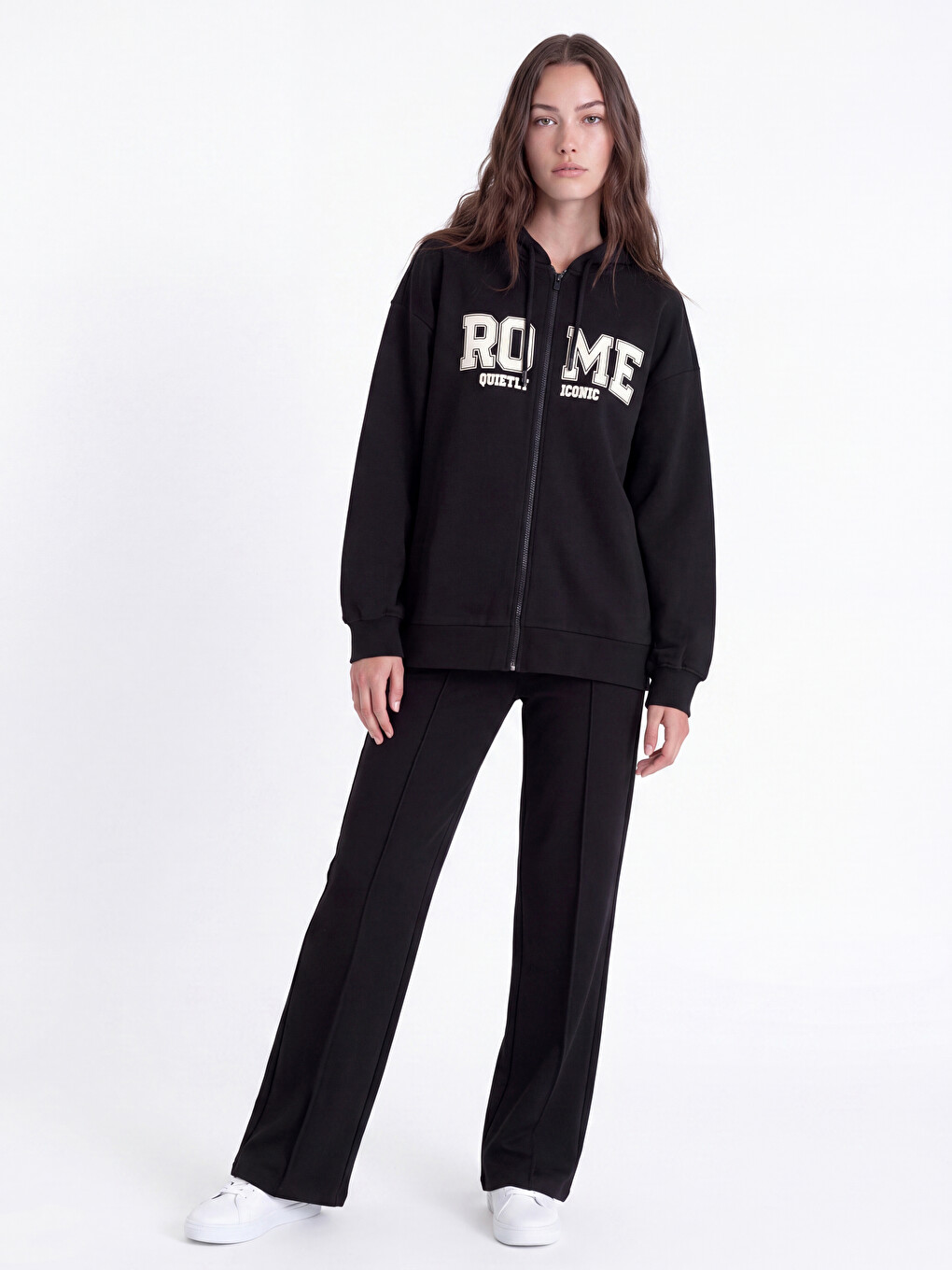 Woman Black Sweatpants