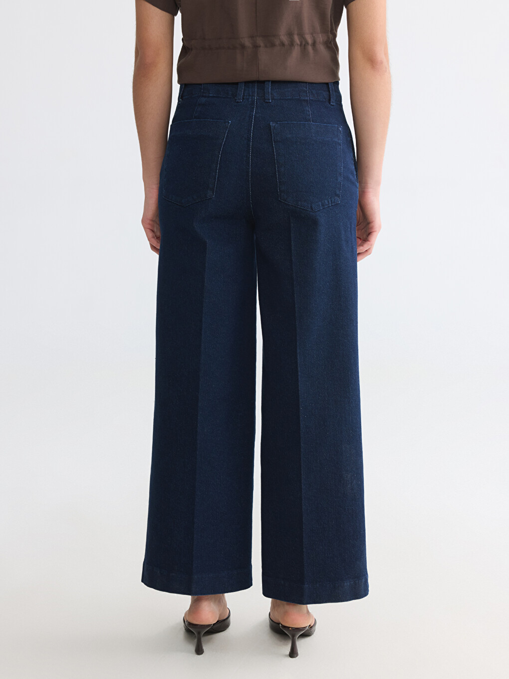Wideleg Fit Women's Jeans-3