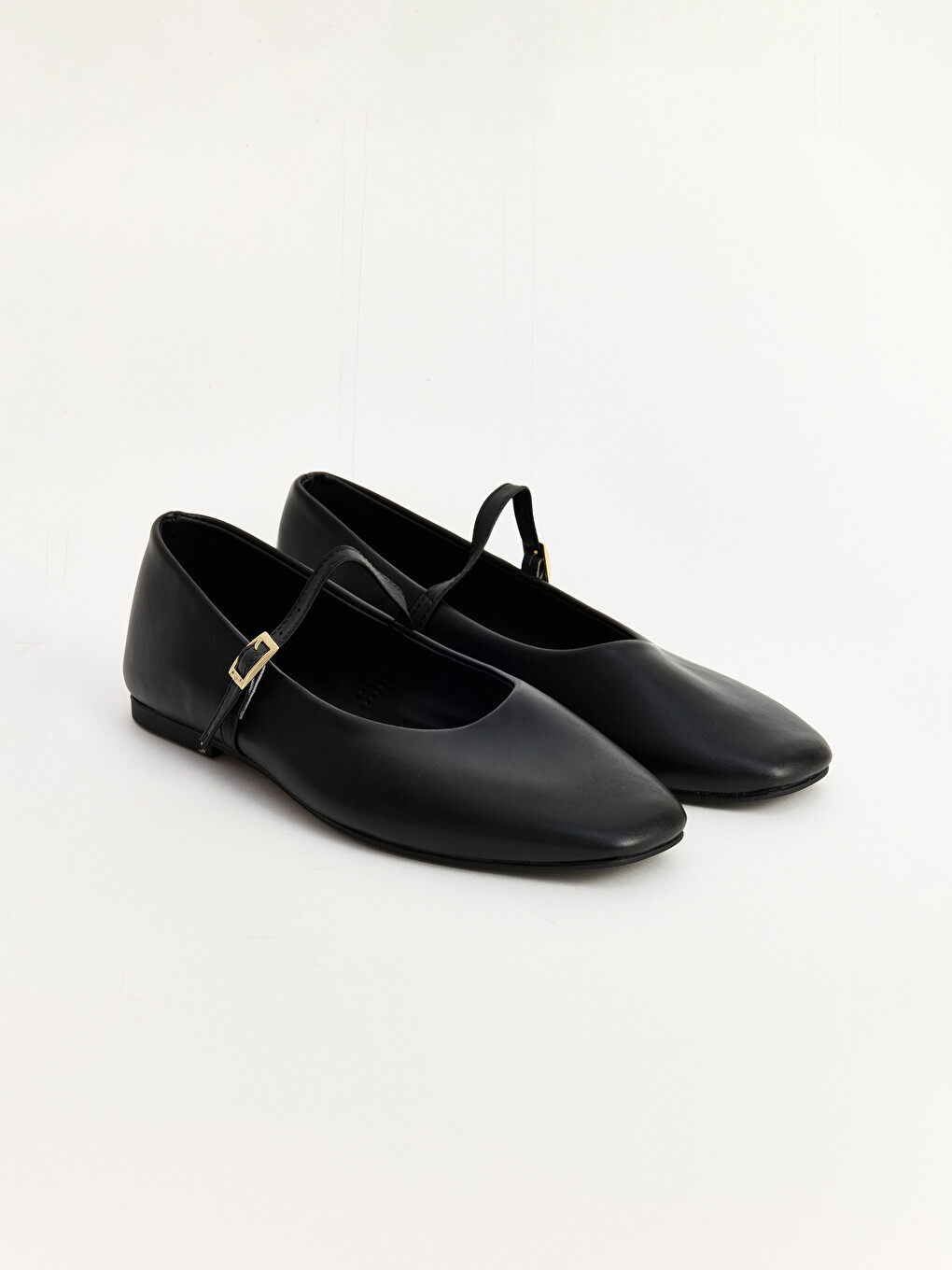 Woman Black Ballet Flats