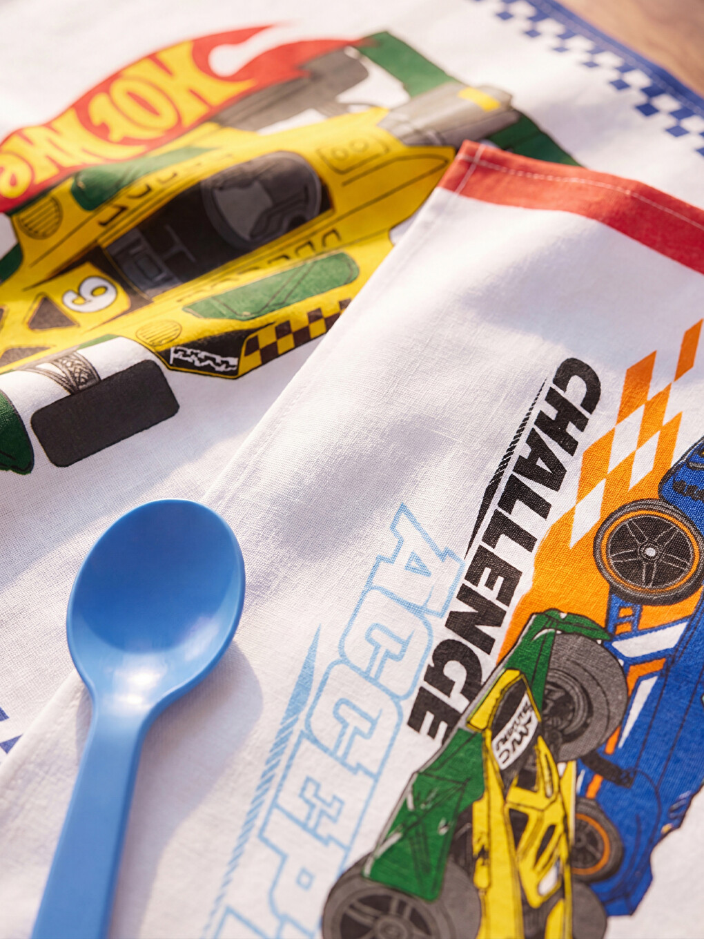 Pecetë Kuzhine Pambuku Me Stampim Hot Wheels, 2 Copë, 40x50 Cm-1