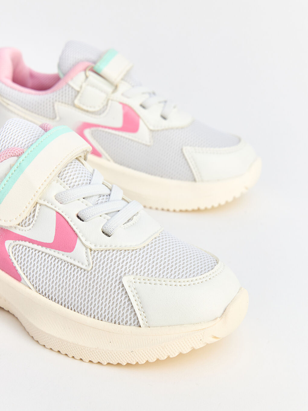 أحذية رياضية-2