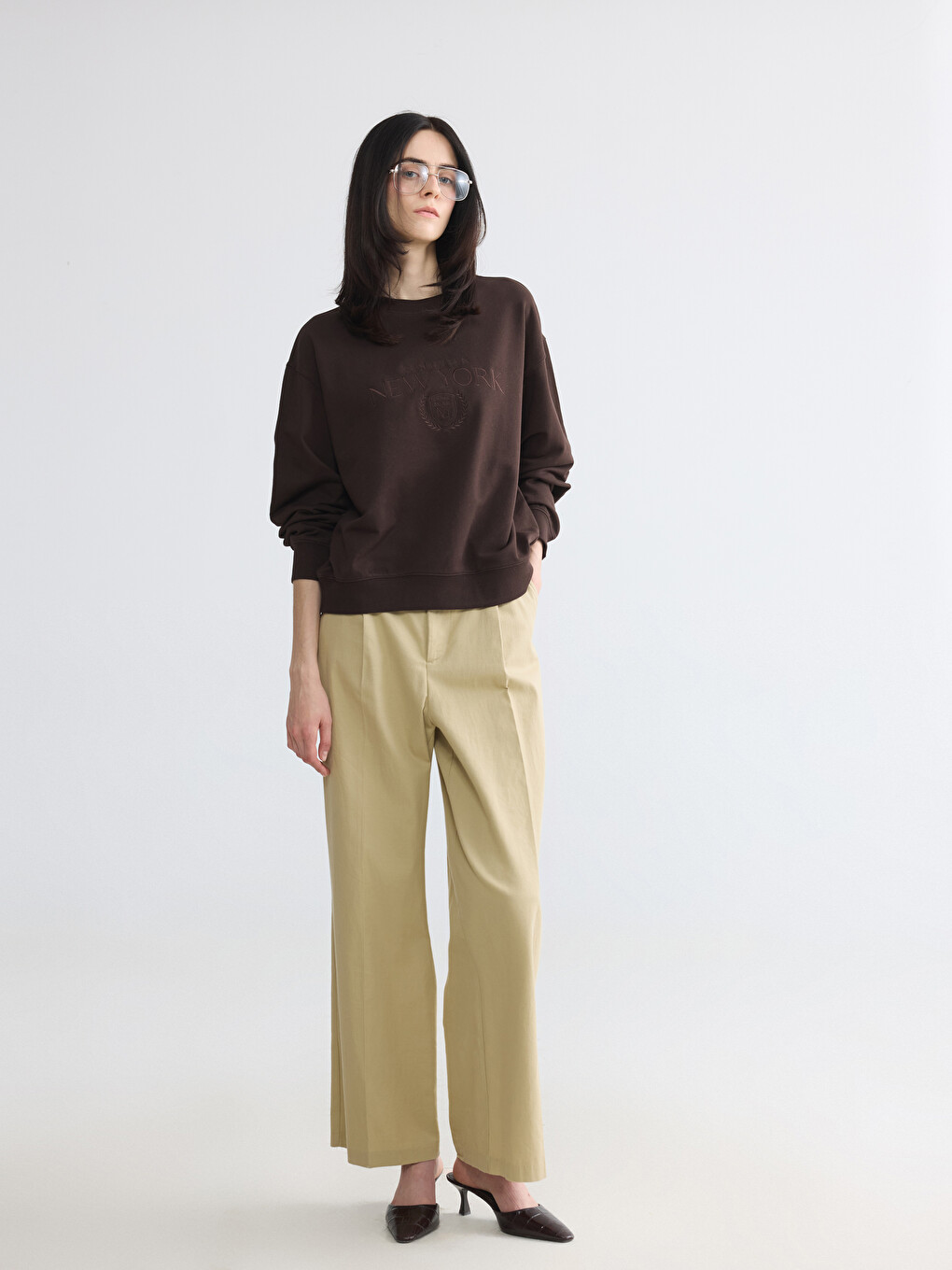 New York Embroidered Relaxed Fit Women's Sweatshirt-1