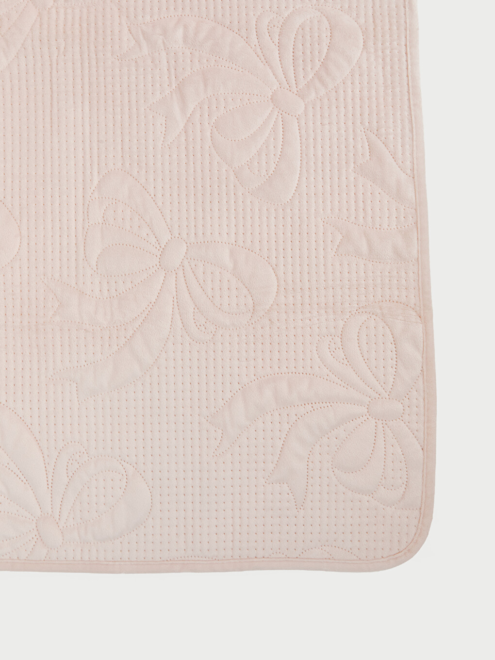 Quilted Patterned Double Bedspread-2