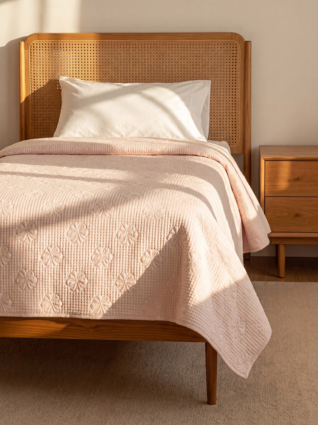 Patterned Single Bedspread