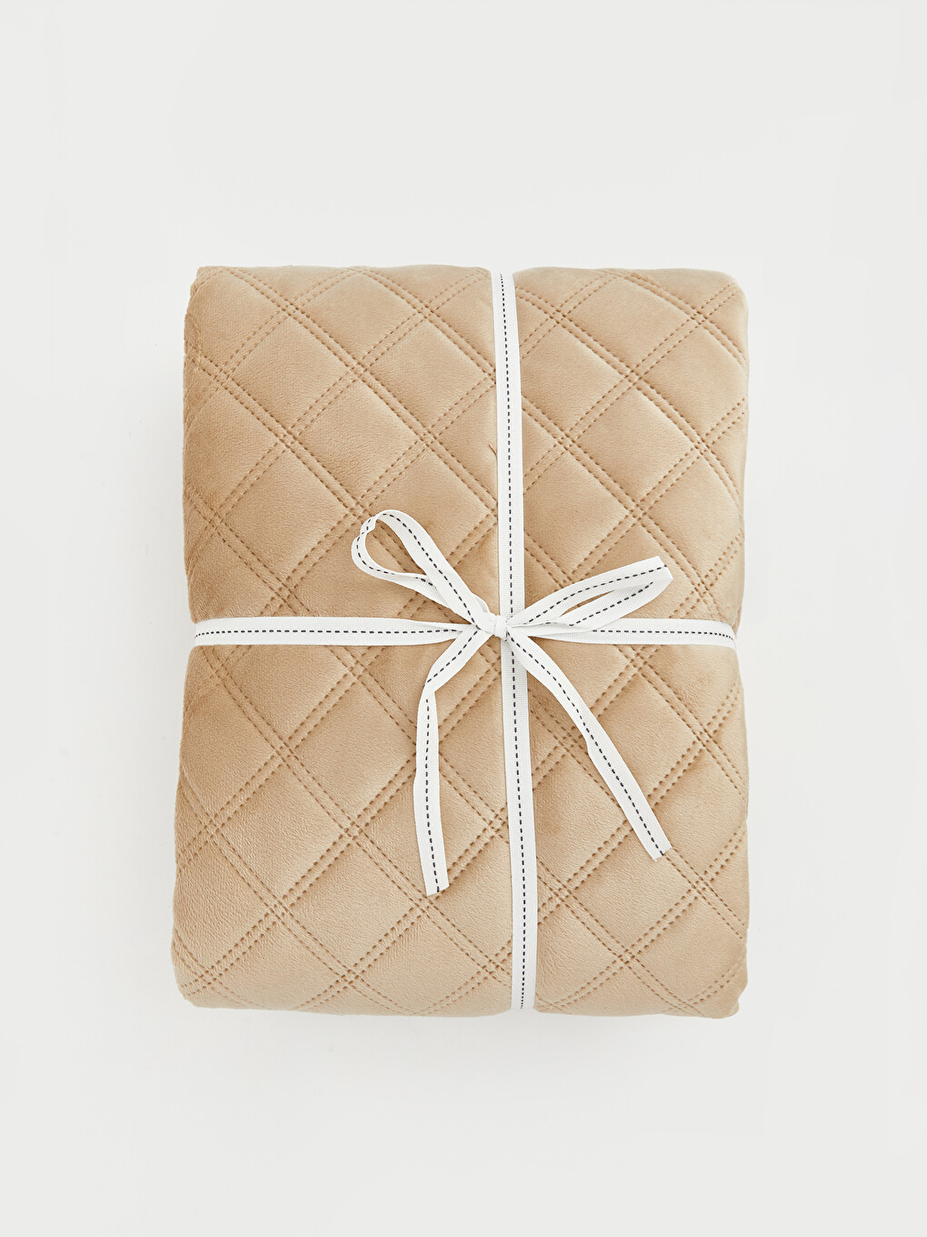 Baklava Patterned Quilted Double Bedspread-1