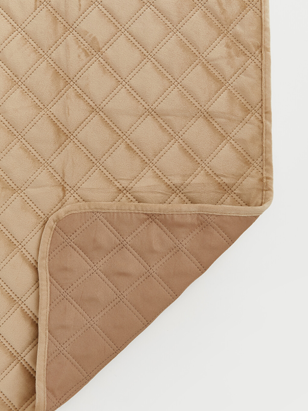 Baklava Patterned Quilted Double Bedspread-3