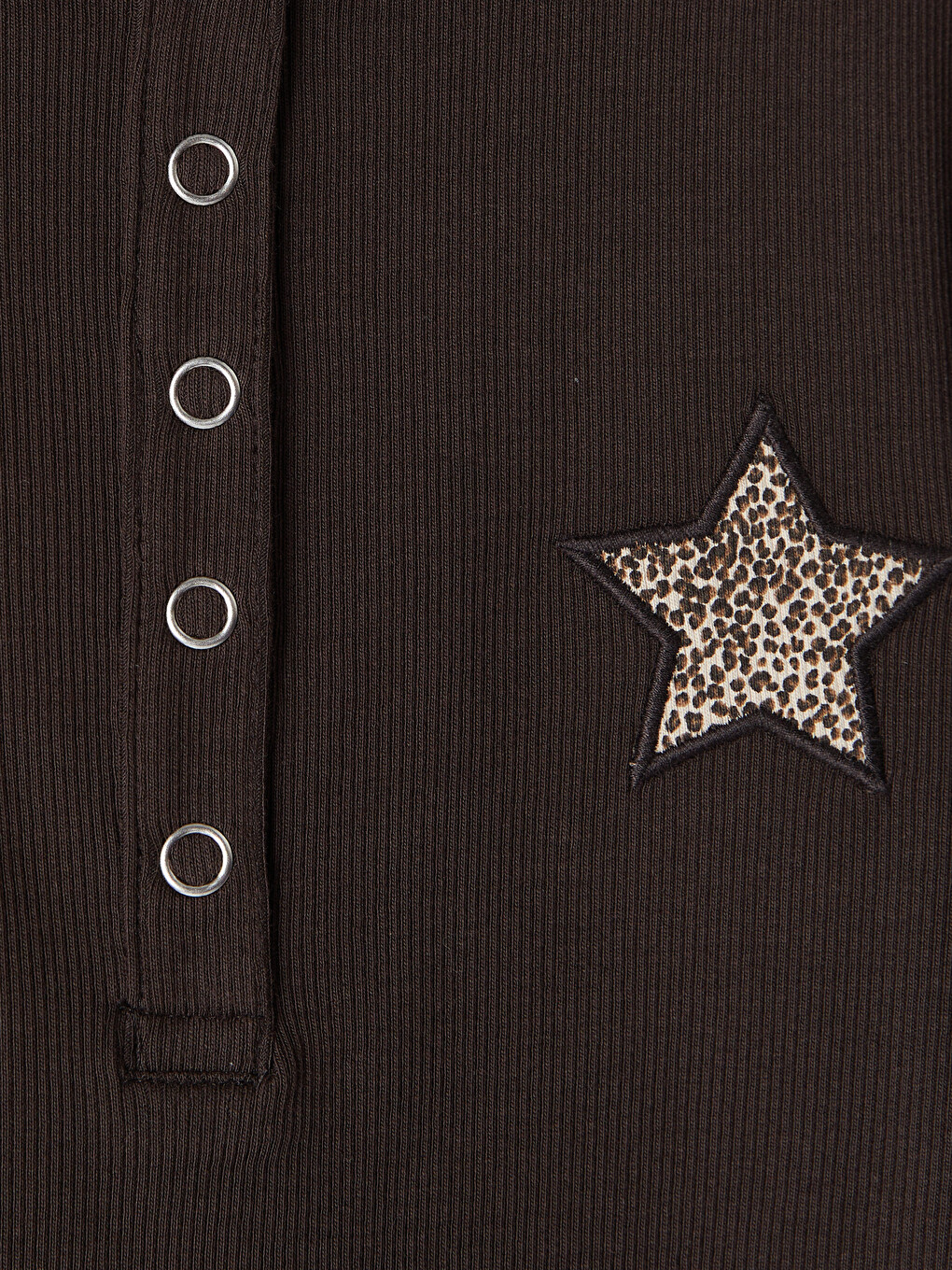 Tricou Slim Cu Guler Rotund Brodat Cu Stea Pentru Fată-1