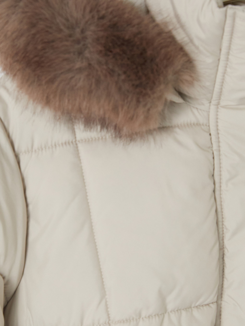 Bej Kürk Kapüşonlu Oversize Kadın Şişme Mont-6