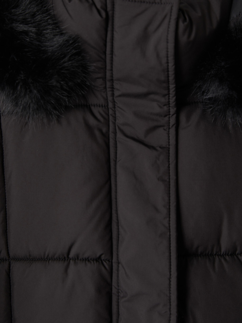 Siyah Kürk Kapüşonlu Oversize Kadın Şişme Mont-6