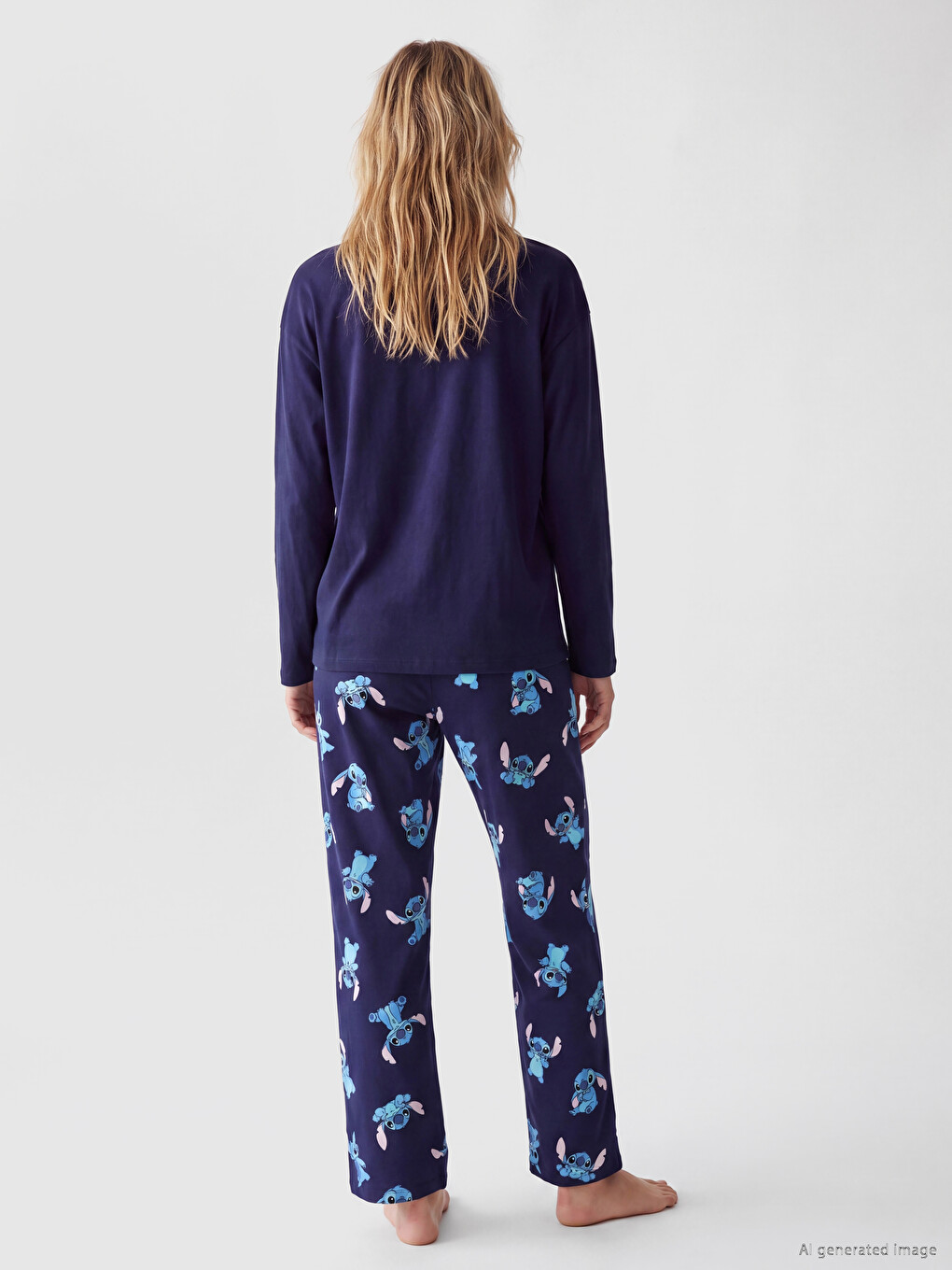 Lacivert Stitch Baskılı Kadın Pijama Takım-3