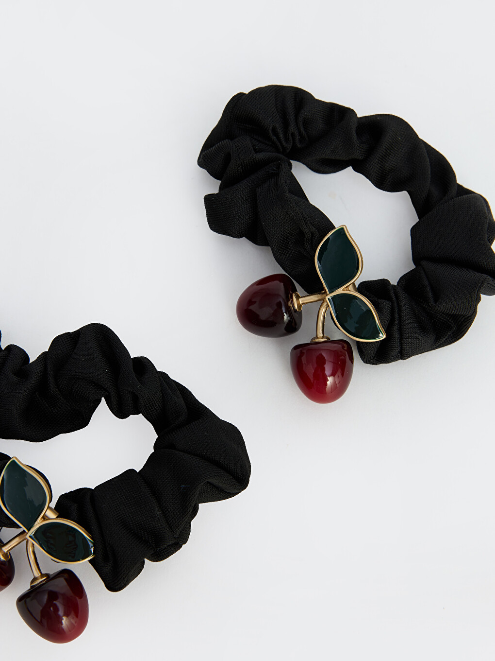 Cherry Figured 2-pack Scrunchie Hair Tie-2
