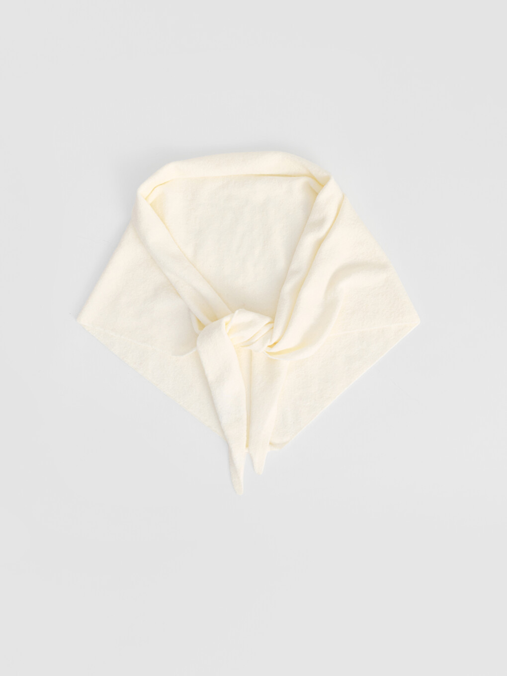 Woman Ecru Scarf