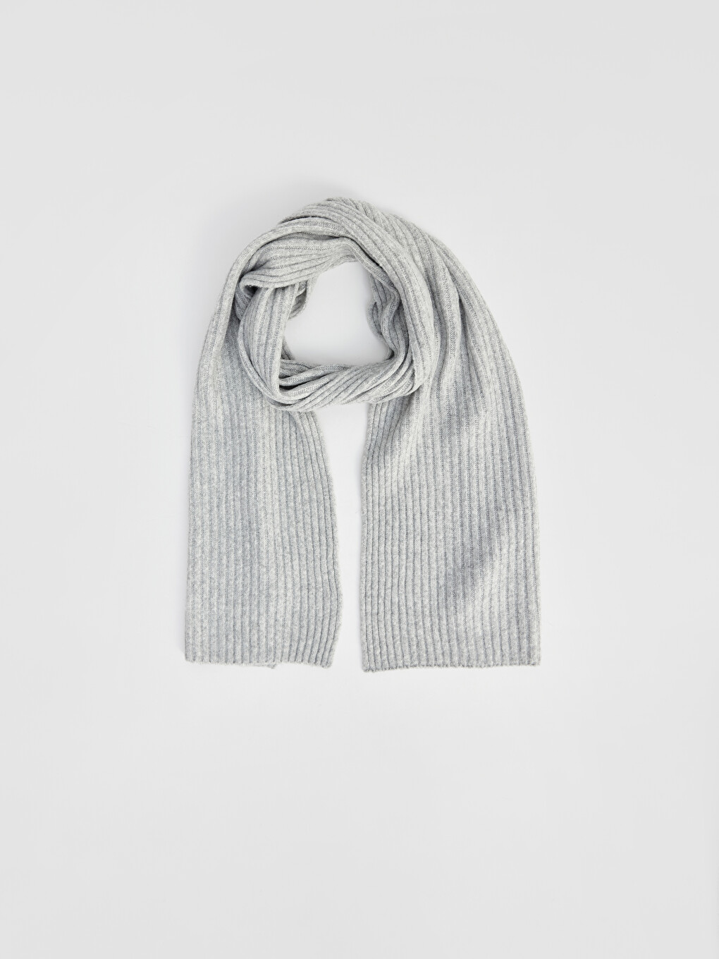 Ribbed Women's Knitwear Scarf