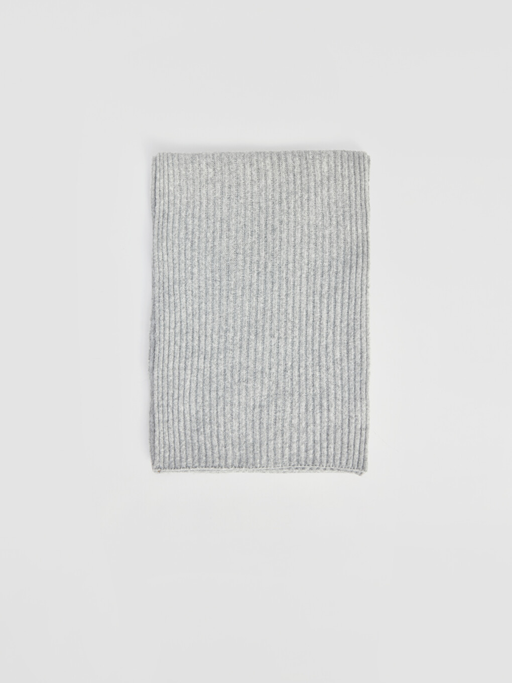 Ribbed Women's Knitwear Scarf-1