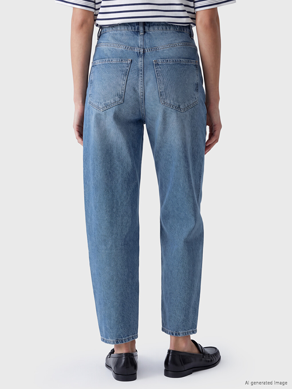 Barrel Fit Women's Jeans-3