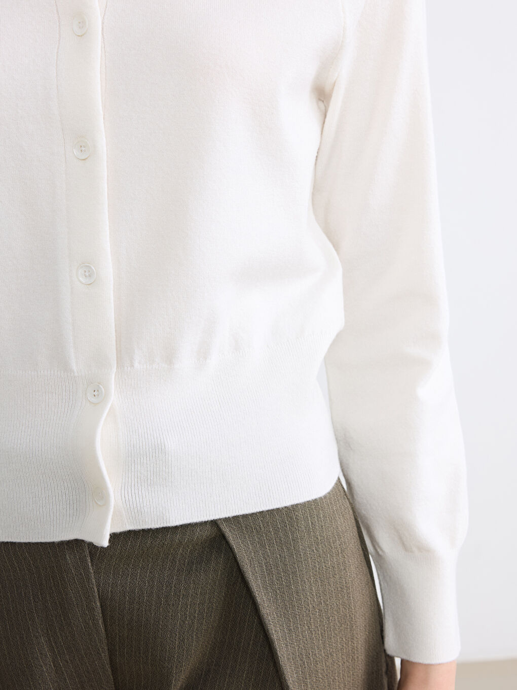 Ekru Bisiklet Yaka Kadın Triko Hırka-2