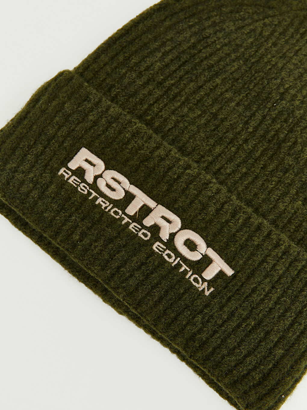 Men's Knitwear Embroidered Beanie-1