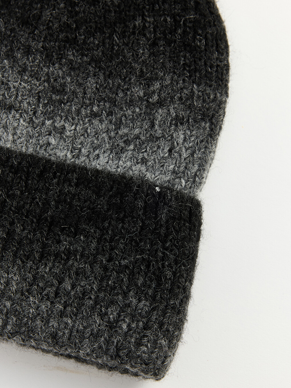 Men's Degrade Patterned Knitwear Beanie-1