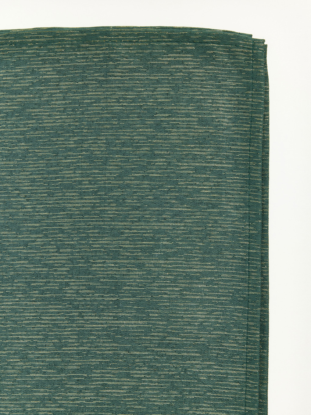 Shiny Textured Table Cloth 180x240 Cm-1