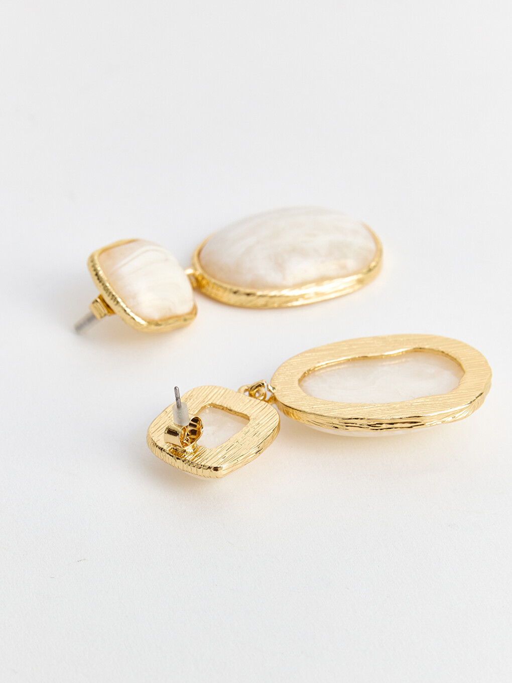 Drop Figured Woman Earring-1