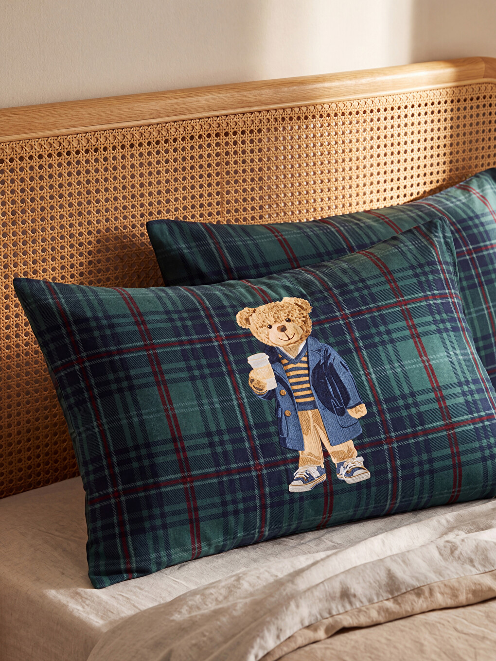 Karışık 2'li Ayı Teddy Baskılı Yastık Kılıfı 50x70 Cm
